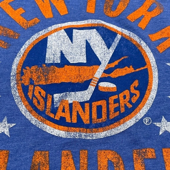 Women's New York Islanders NHL Hockey NWT Tank Top Tshirt - Picture 7 of 8